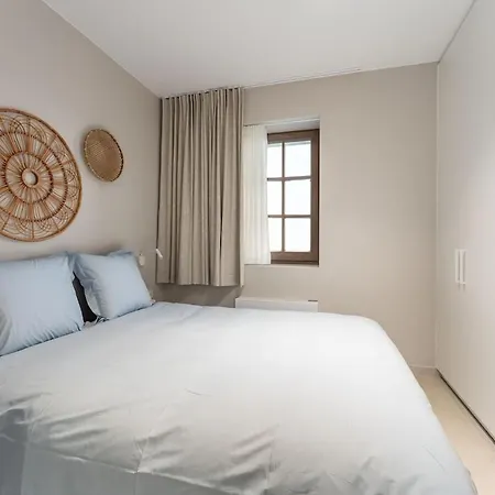 Eden G001 - New * De Panne